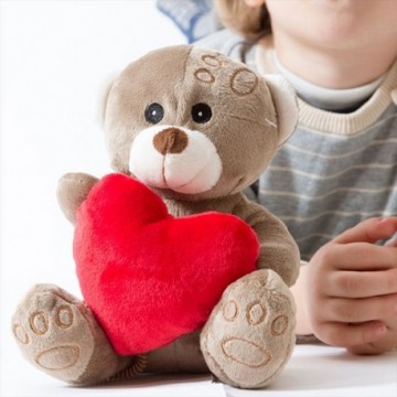 Petit Ours en Peluche avec Coeur