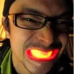 Dentier avec lumière LED